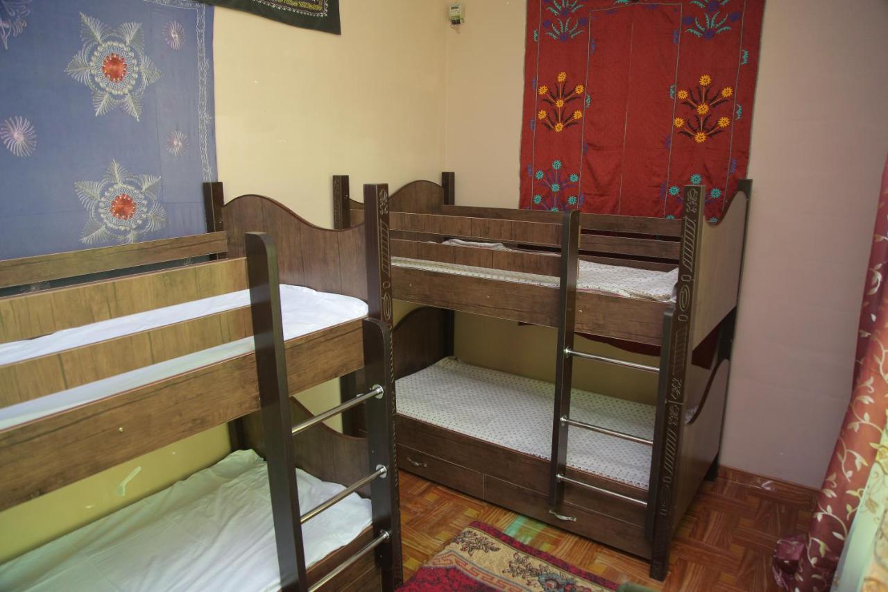 Gulsara Hostel Samarkanda Zewnętrze zdjęcie